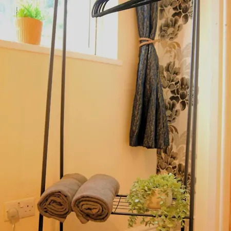 Private Bliss Near Luton Station Appartement Buitenkant foto