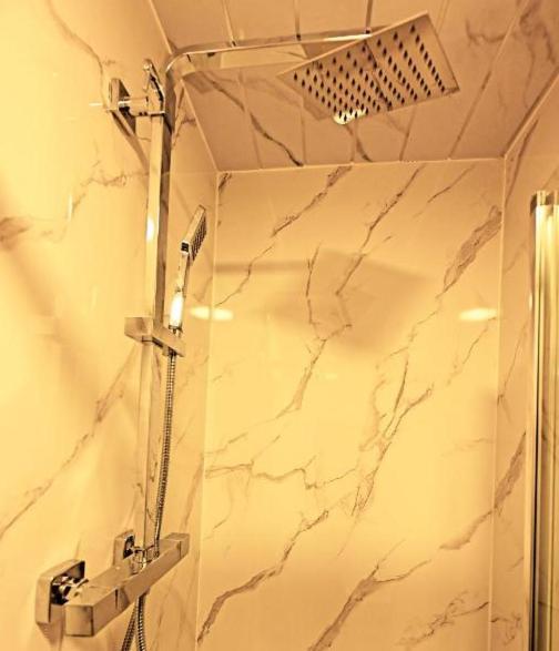 Private Bliss Near Luton Station * Luton (Bedfordshire)